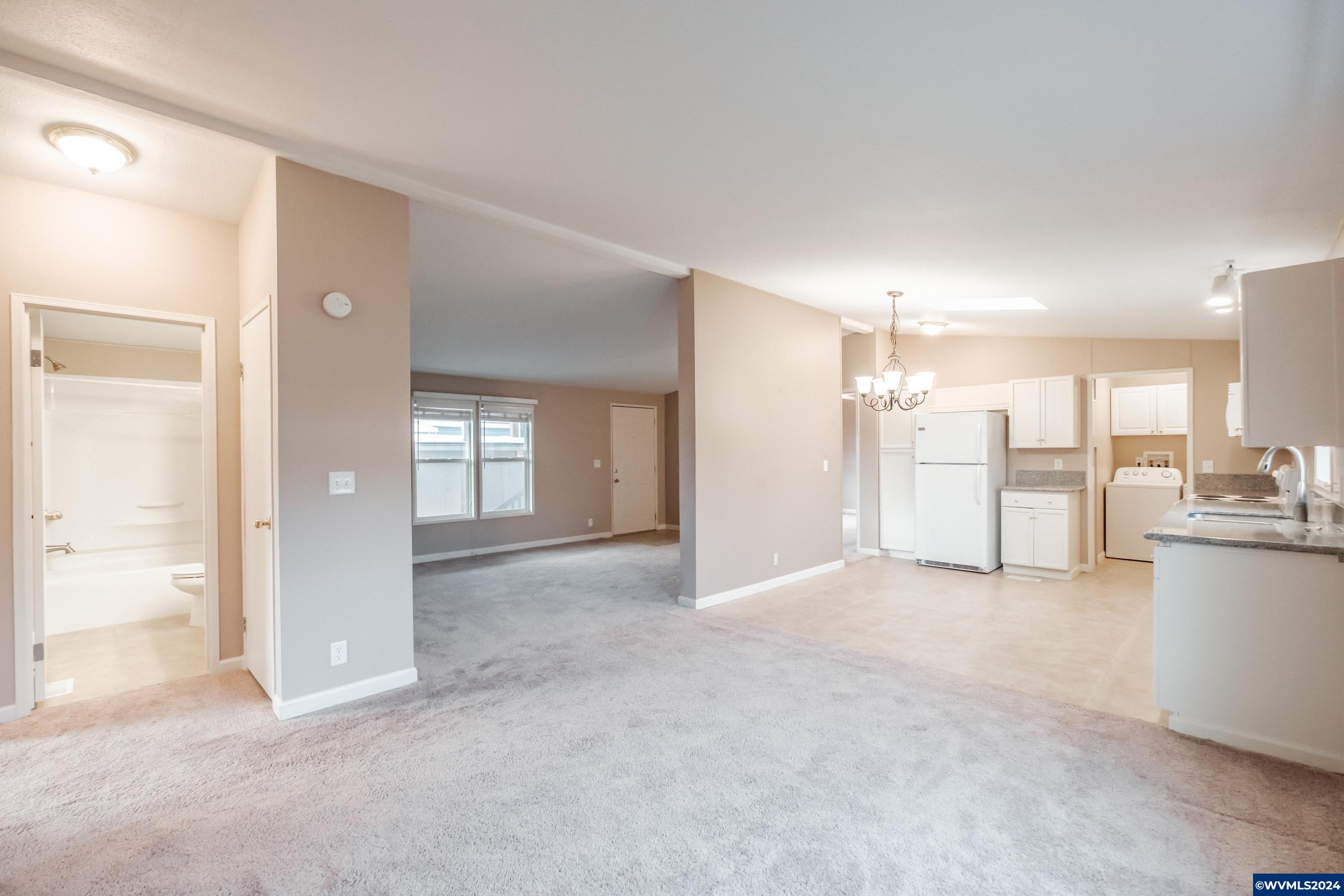 3346 Sunnyview Road Northeast, Unit 19 Salem, OR 97301 - Photo 30 of 34 Gallery Image 30
