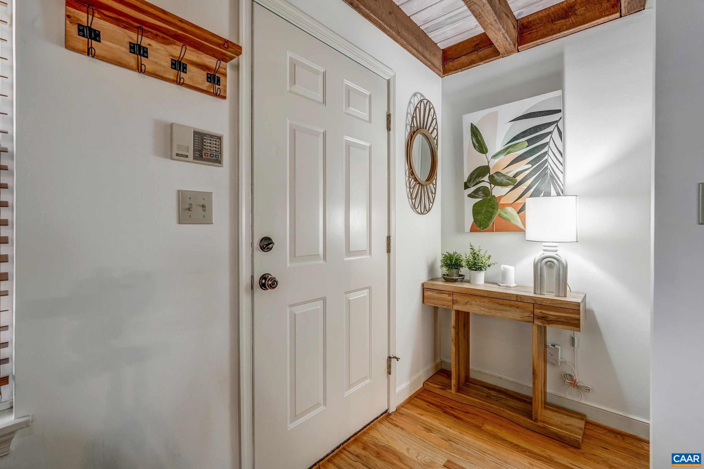 415 12th Street Northwest Charlottesville, VA 22903 - Photo 12 of 28