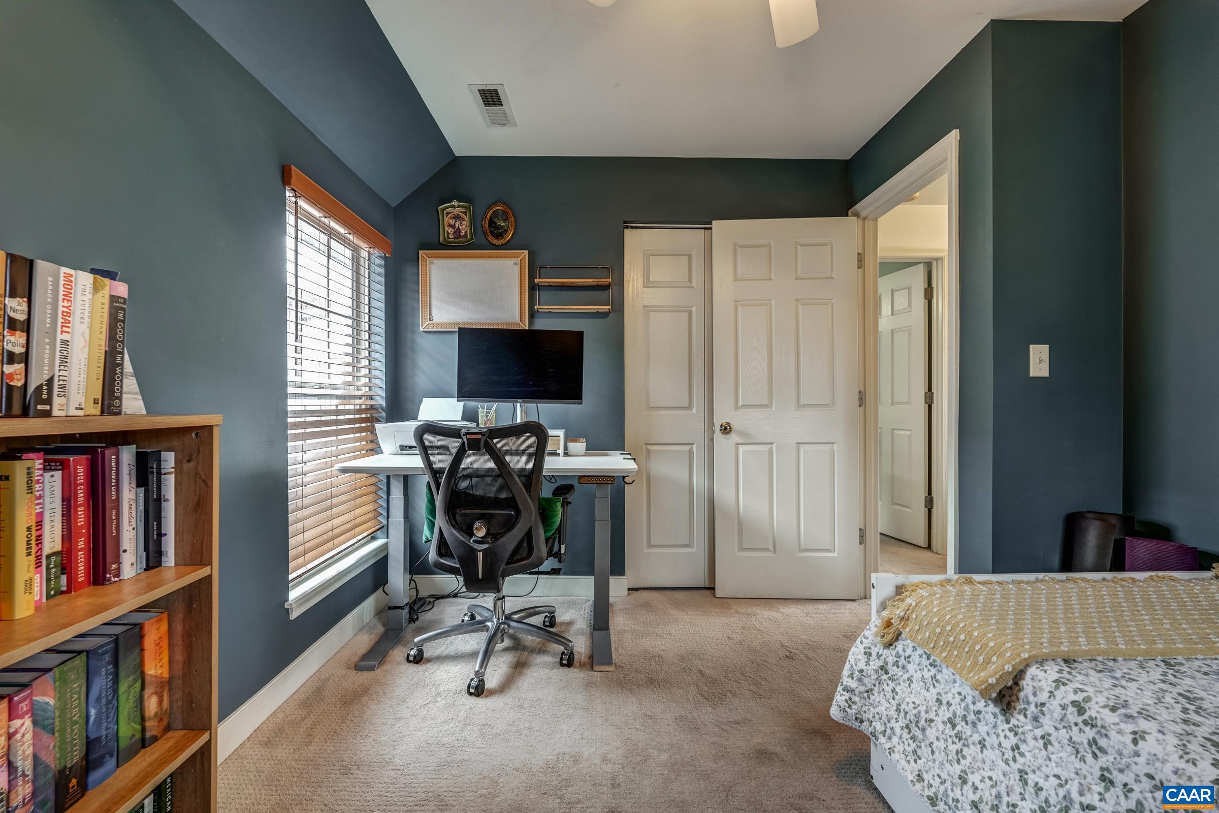 415 12th Street Northwest Charlottesville, VA 22903 - Photo 17 of 28