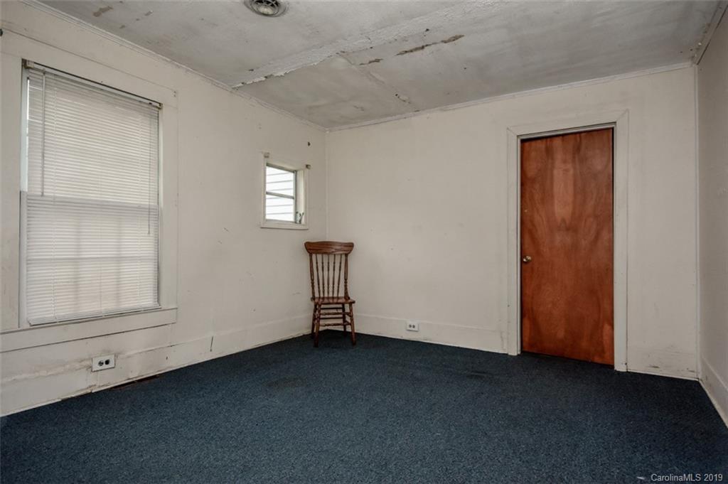 504 Watson Street Davidson, NC 28036 - Photo 21 of 35 a view of empty room with window