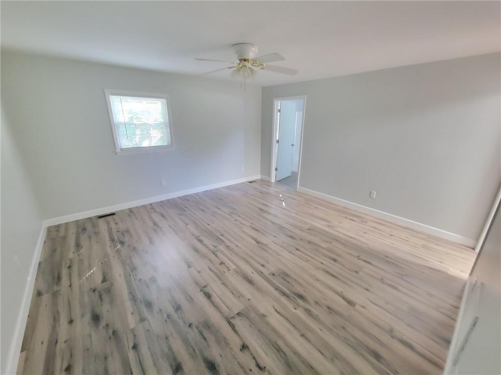 1734 Rendall Street Burlington, NC 27215 - Photo 8 of 28 Gallery Image 8
