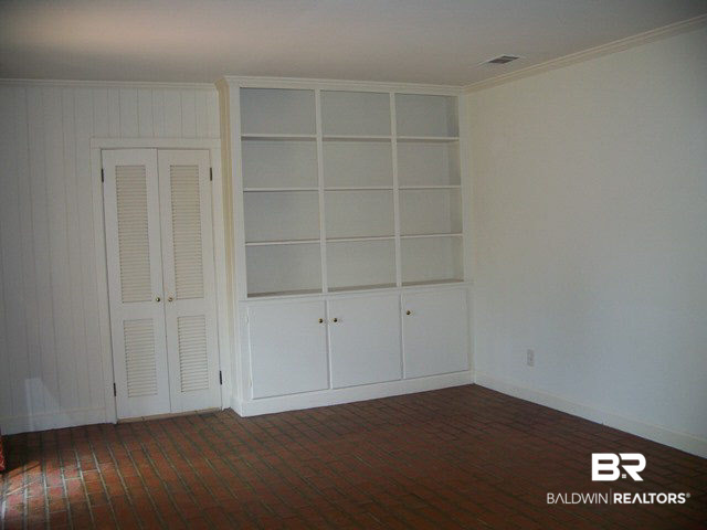 305 Levert Avenue Mobile, AL 36607 - Photo 3 of 19