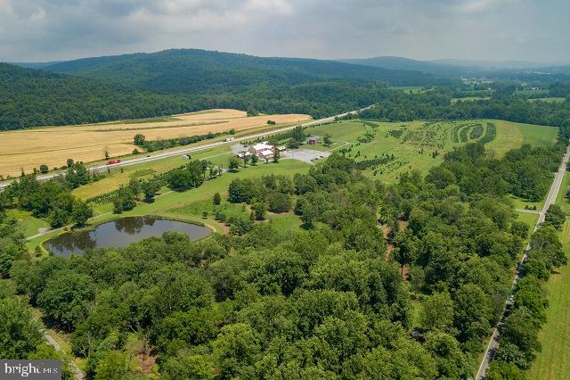 262 Hopeland Road Lititz, PA 17543 - Photo 2 of 74