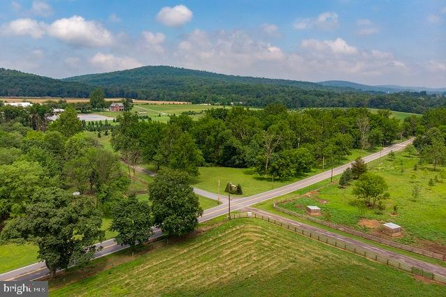 262 Hopeland Road Lititz, PA 17543 - Photo 20 of 74