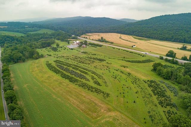 262 Hopeland Road Lititz, PA 17543 - Photo 5 of 74