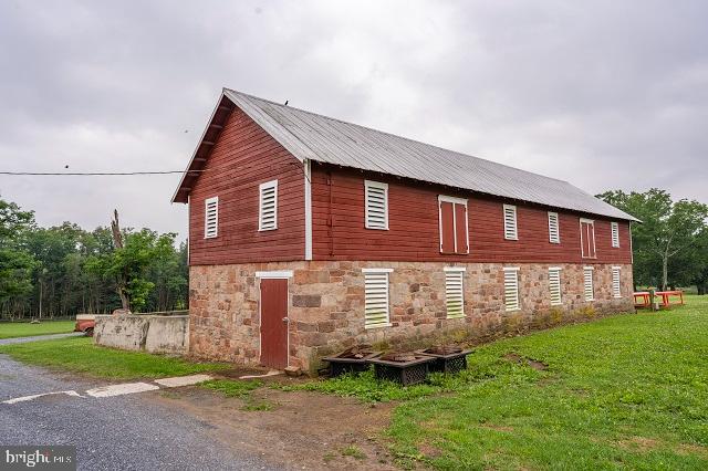 262 Hopeland Road Lititz, PA 17543 - Photo 48 of 74
