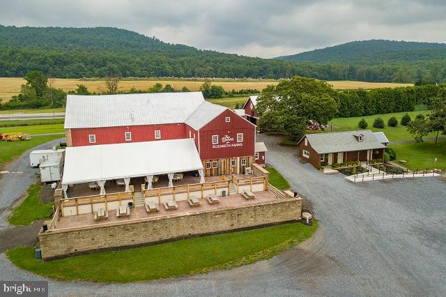 262 Hopeland Road Lititz, PA 17543 - Photo 9 of 74