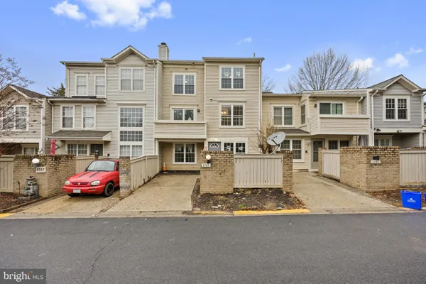 $409,900 | 8705 Ferrysburg Way, Gaithersburg, MD 20886
