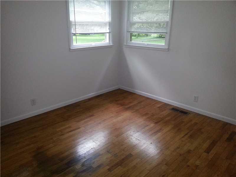2146 Woodcrest Road Indianapolis, IN 46227 - Photo 8 of 12 Gallery Image 8