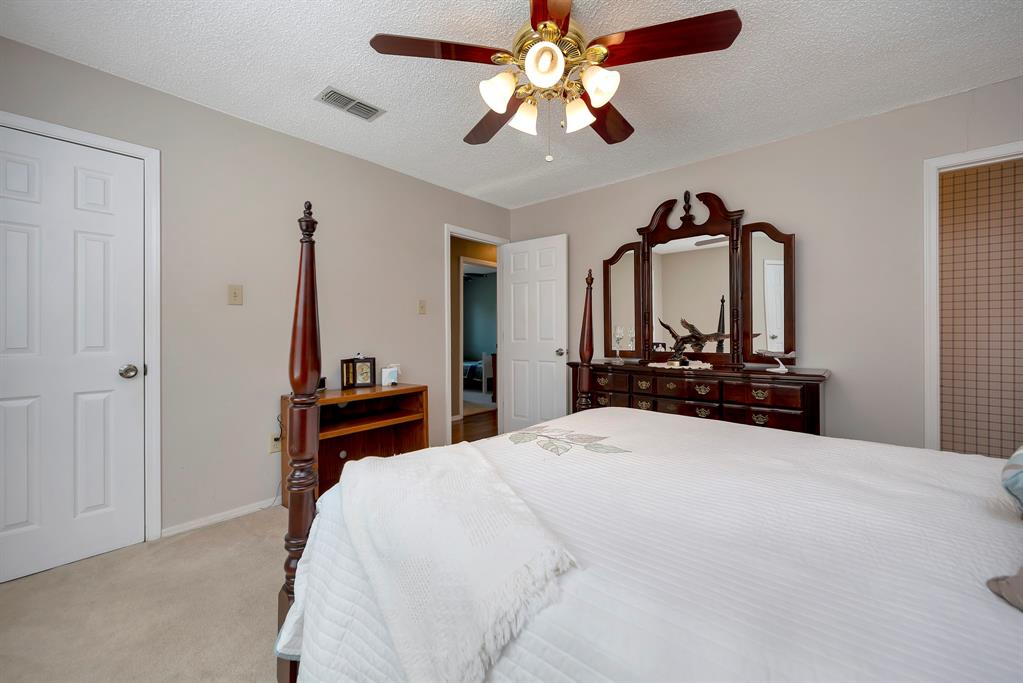 6453 Starnes Road Watauga, TX 76148 - Photo 17 of 40 Gallery Image 17