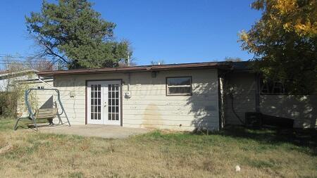 4416 South Hayden Street Amarillo, TX 79110 - Photo 14 of 14 front view of a house with a yard