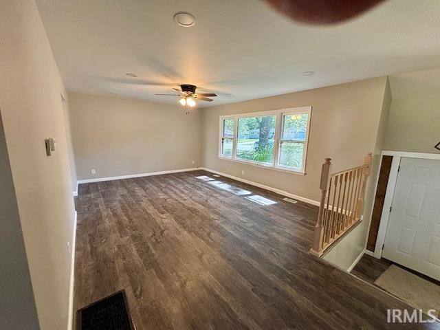 826 West 8th Street Rochester, IN 46975 - Photo 3 of 18