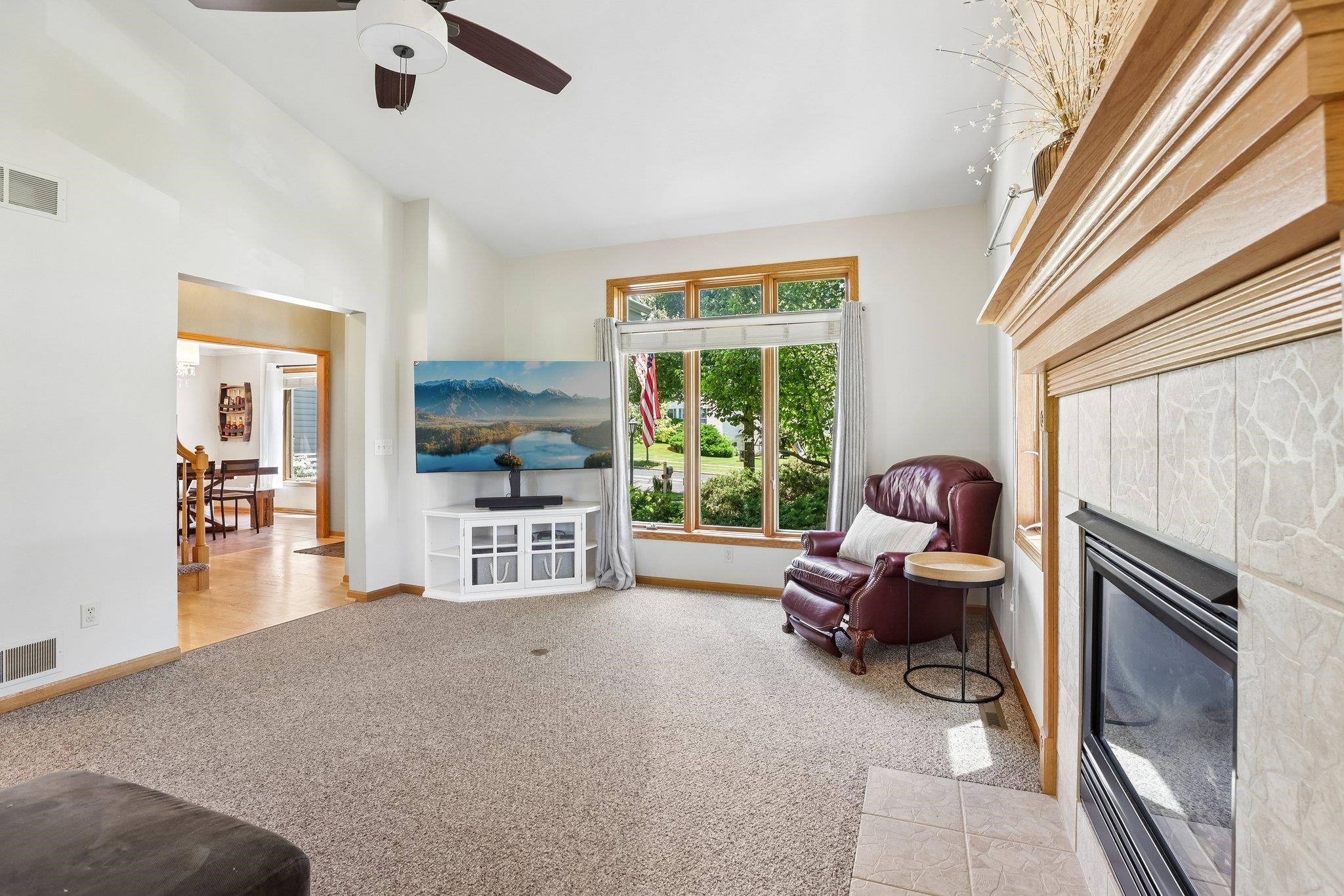 4230 Redtail Pass Middleton, WI 53562 - Photo 6 of 73