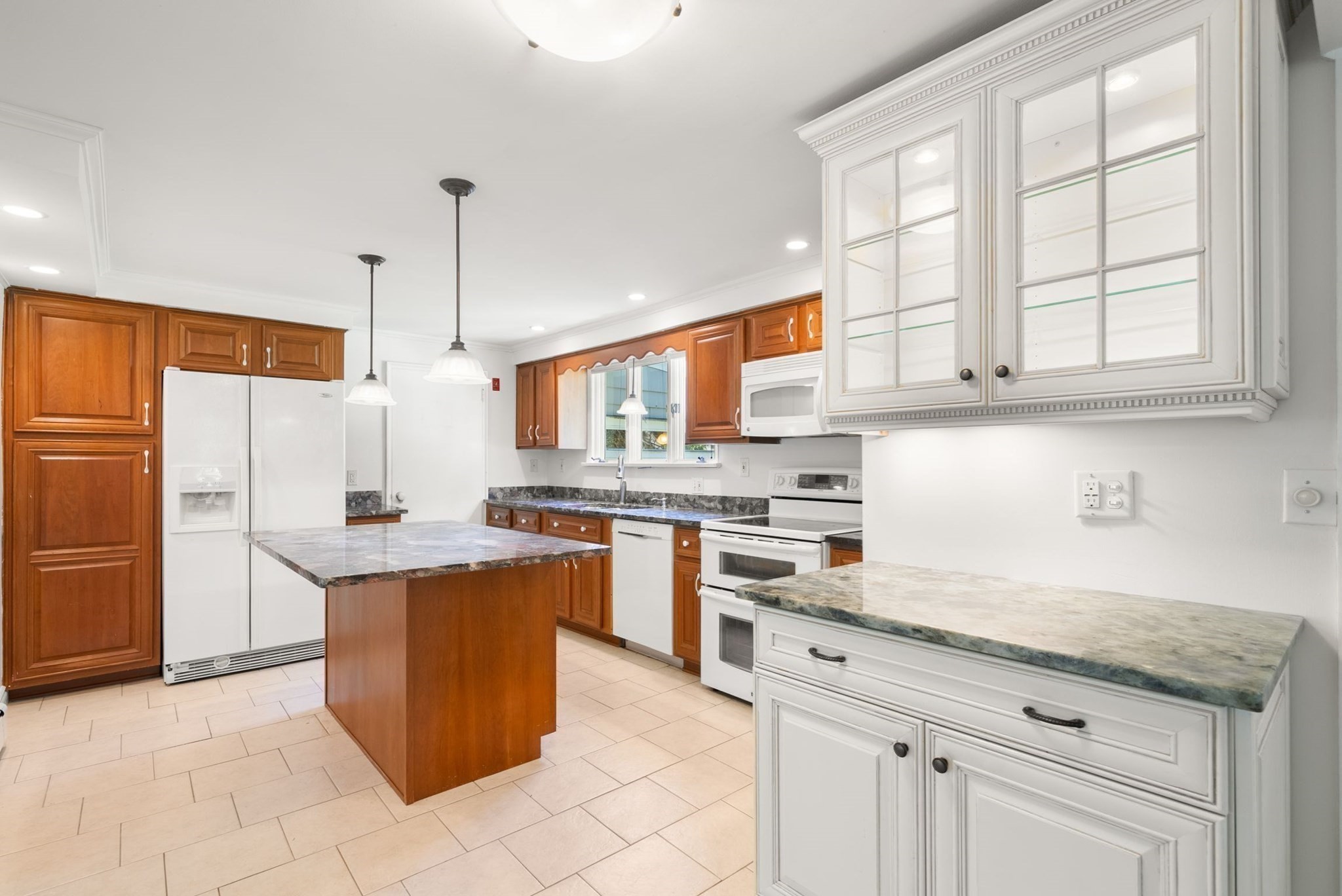 4 Carson Road Woburn, MA 01801 - Photo 16 of 33 Gallery Image 16