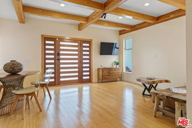 $6,950 | 621 Rose Avenue, Unit A, Venice, CA 90291