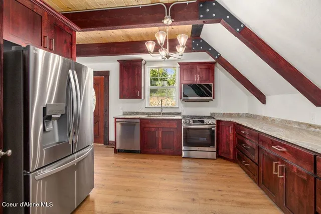 $699,000 | 141 Amaze Way, Athol, ID 83801