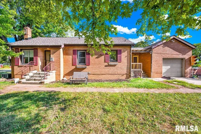 $122,500 | 423 West Chestnut Street, Chillicothe, IL 61523