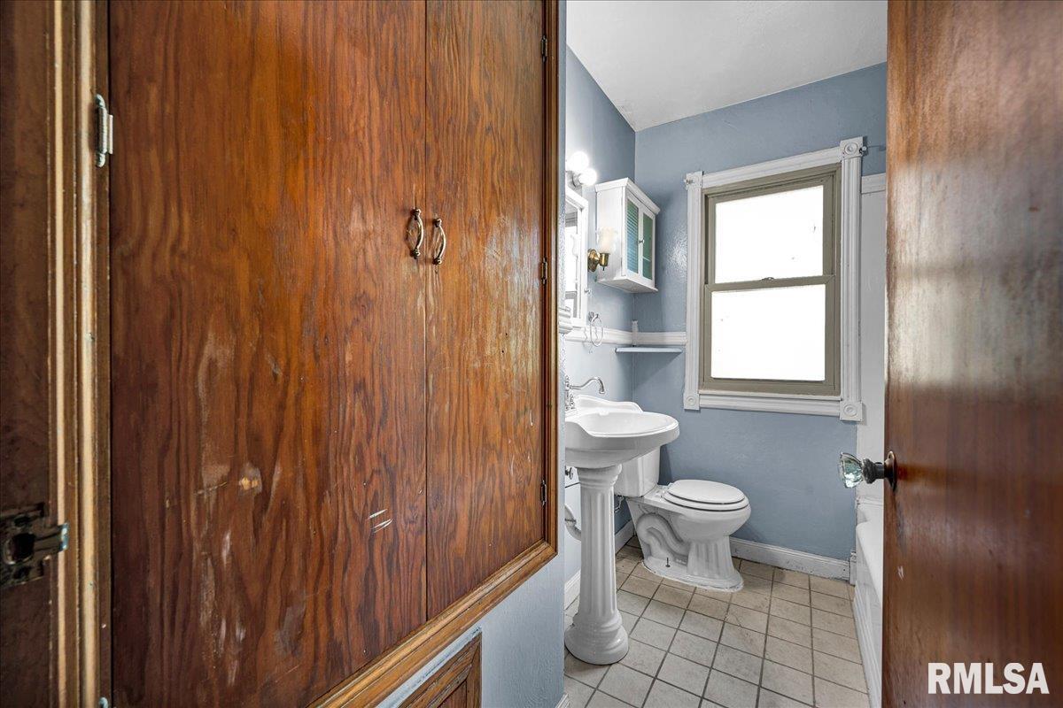 423 West Chestnut Street Chillicothe, IL 61523 - Photo 11 of 24