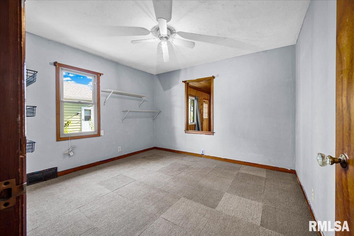 423 West Chestnut Street Chillicothe, IL 61523 - Photo 12 of 24