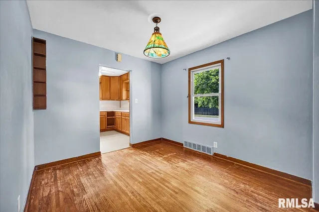 $122,500 | 423 West Chestnut Street, Chillicothe, IL 61523