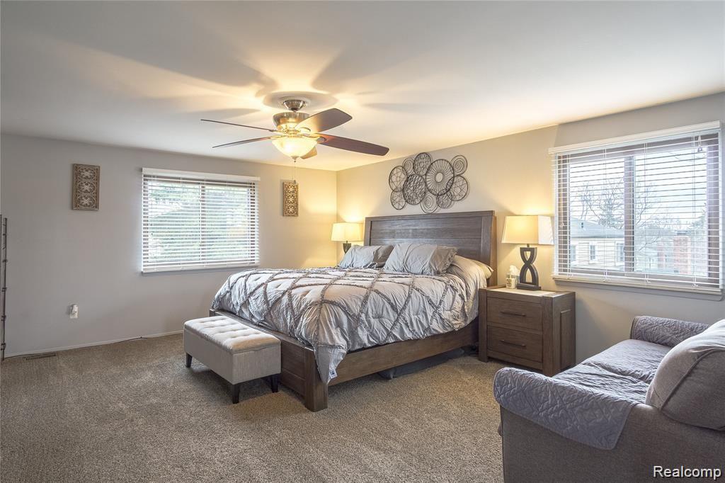 2810 Sandhurst Rochester Hills, MI 48307 - Photo 22 of 33