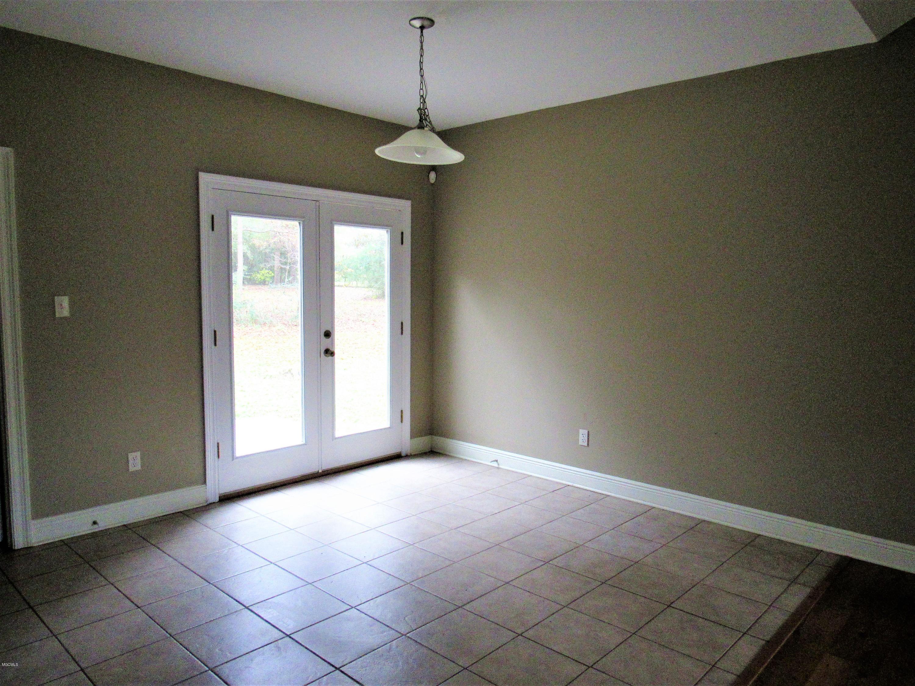 27 Conner Drive Perkinston, MS 39573 - Photo 4 of 24 DINING ROOM VIEW 1
