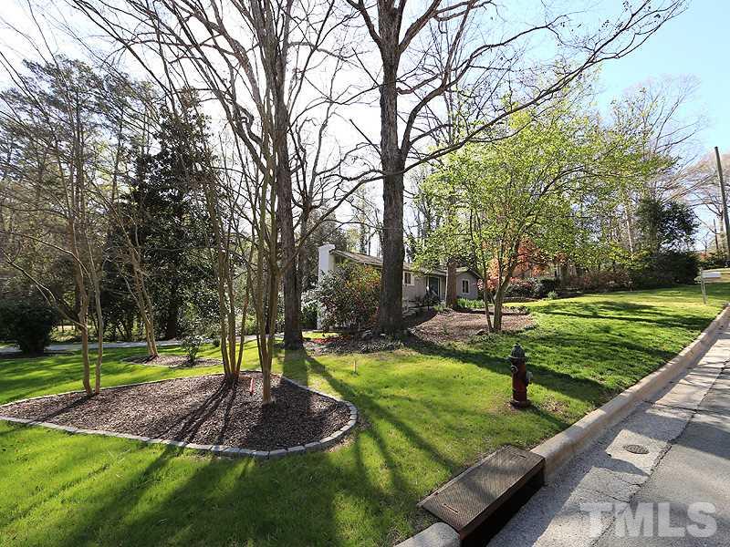 101 Merwin Road Raleigh, NC 27606 - Photo 3 of 25