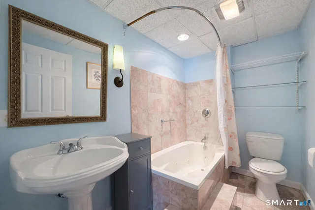 $1,100,000 | 98 Scofield Avenue, Stamford, CT 06906