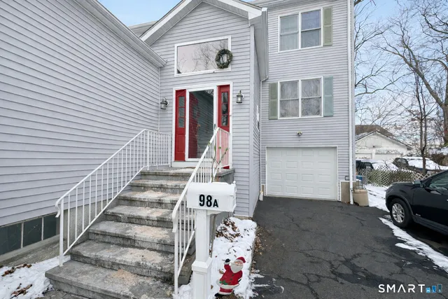 $1,100,000 | 98 Scofield Avenue, Stamford, CT 06906