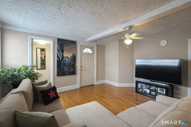 $1,100,000 | 98 Scofield Avenue, Stamford, CT 06906