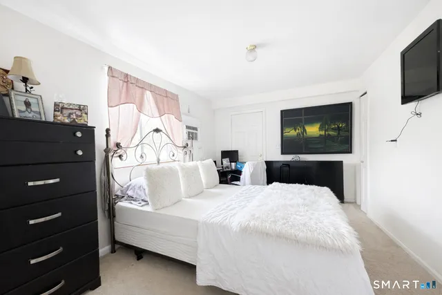 $1,100,000 | 98 Scofield Avenue, Stamford, CT 06906