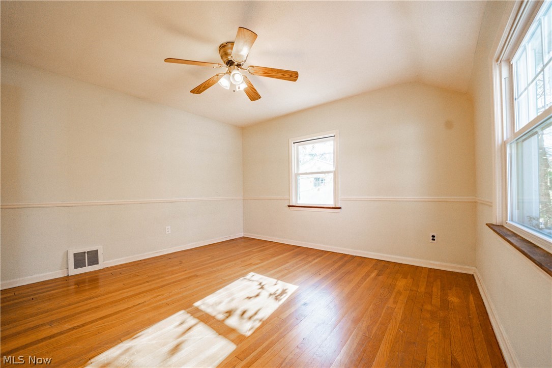 841 Englewood Road Cleveland Heights, OH 44121 - Photo 20 of 34
