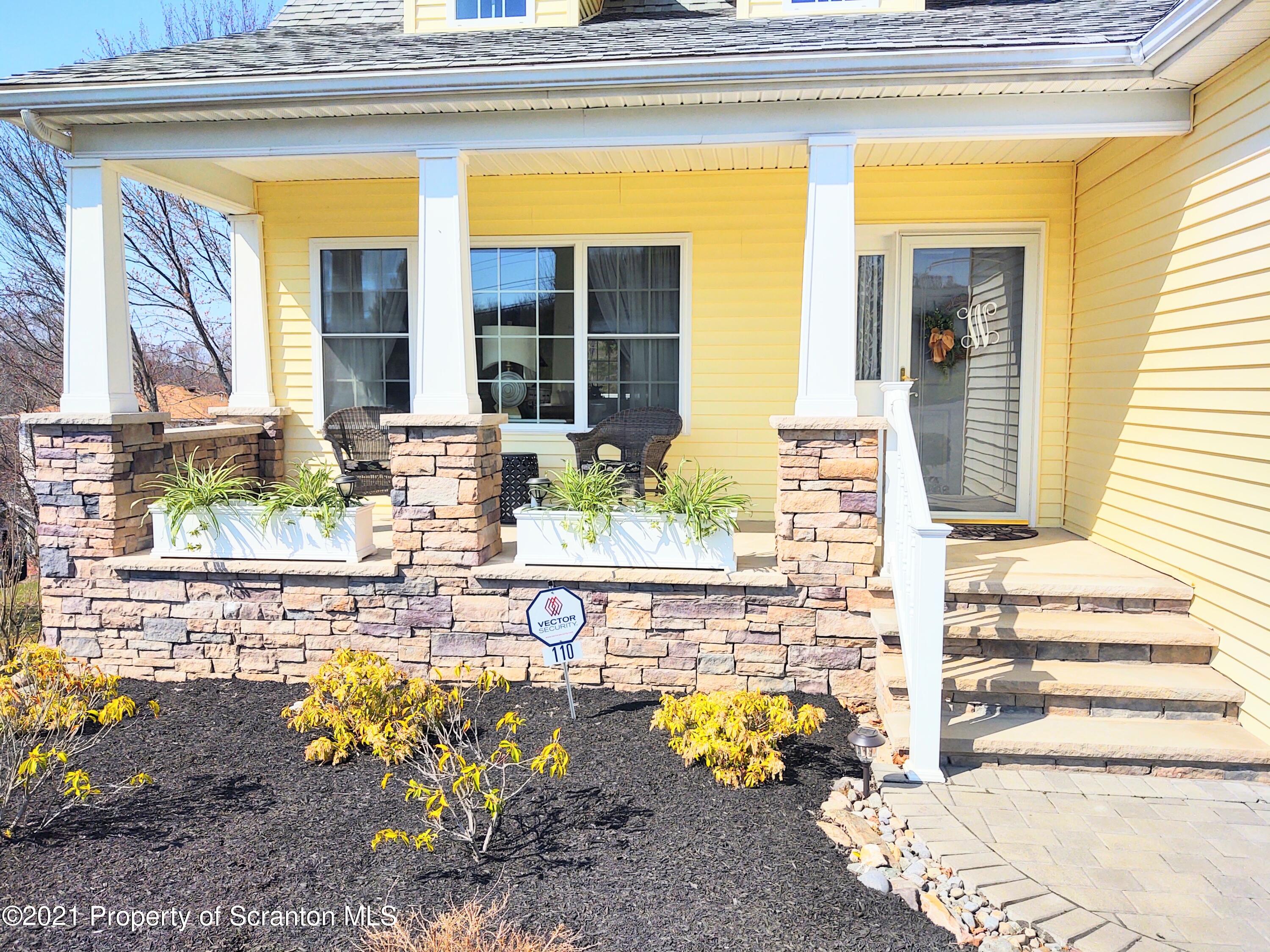 110 T Rt 360 Moscow, PA 18444 - Photo 4 of 58 Gallery Image 4