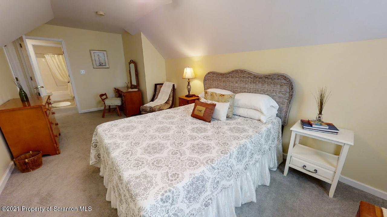 110 T Rt 360 Moscow, PA 18444 - Photo 44 of 58 Gallery Image 44