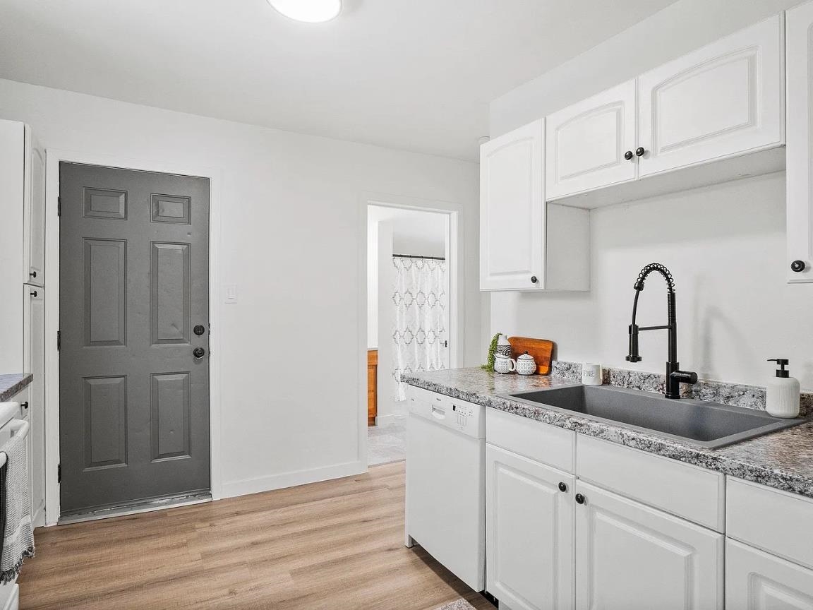 4018 North Martin Street Spokane, WA 99207 - Photo 10 of 26