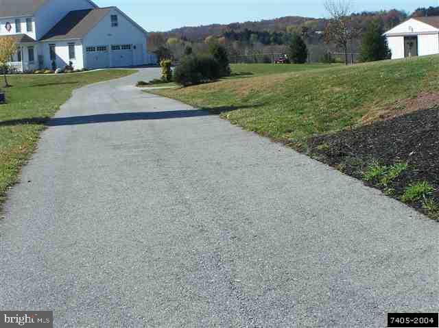 217 Big Mt Road Dover, PA 17315 - Photo 3 of 21 Gallery Image 3