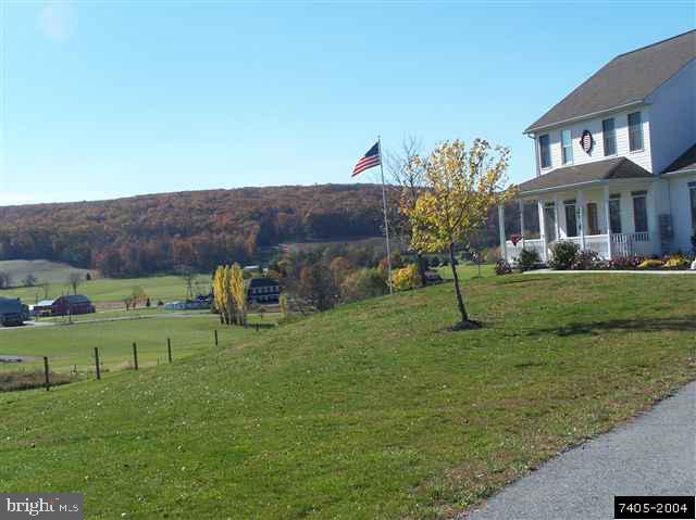 217 Big Mt Road Dover, PA 17315 - Photo 6 of 21 Gallery Image 6