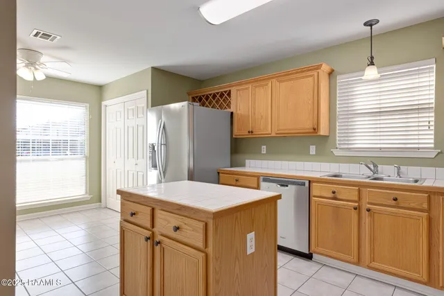 $190,000 | 600 Carriage Light Loop, Youngsville, LA 70592