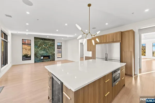 $2,499,000 | 61 Edgewater Road, Cliffside Park, NJ 07010