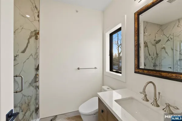 $2,499,000 | 61 Edgewater Road, Cliffside Park, NJ 07010