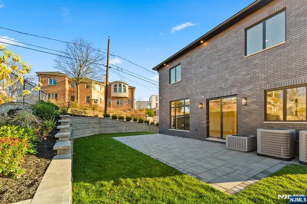 $2,499,000 | 61 Edgewater Road, Cliffside Park, NJ 07010