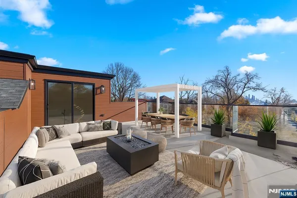 $2,499,000 | 61 Edgewater Road, Cliffside Park, NJ 07010