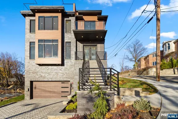 $2,499,000 | 61 Edgewater Road, Cliffside Park, NJ 07010