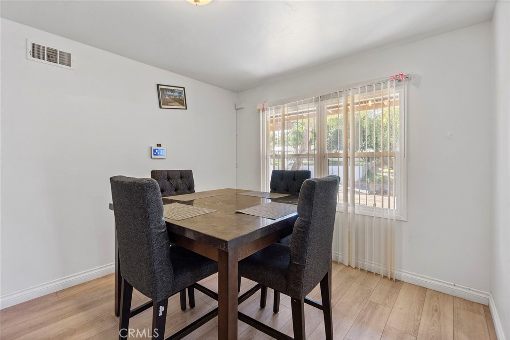 20409 Harvard Way Riverside, CA 92507 - Photo 12 of 52