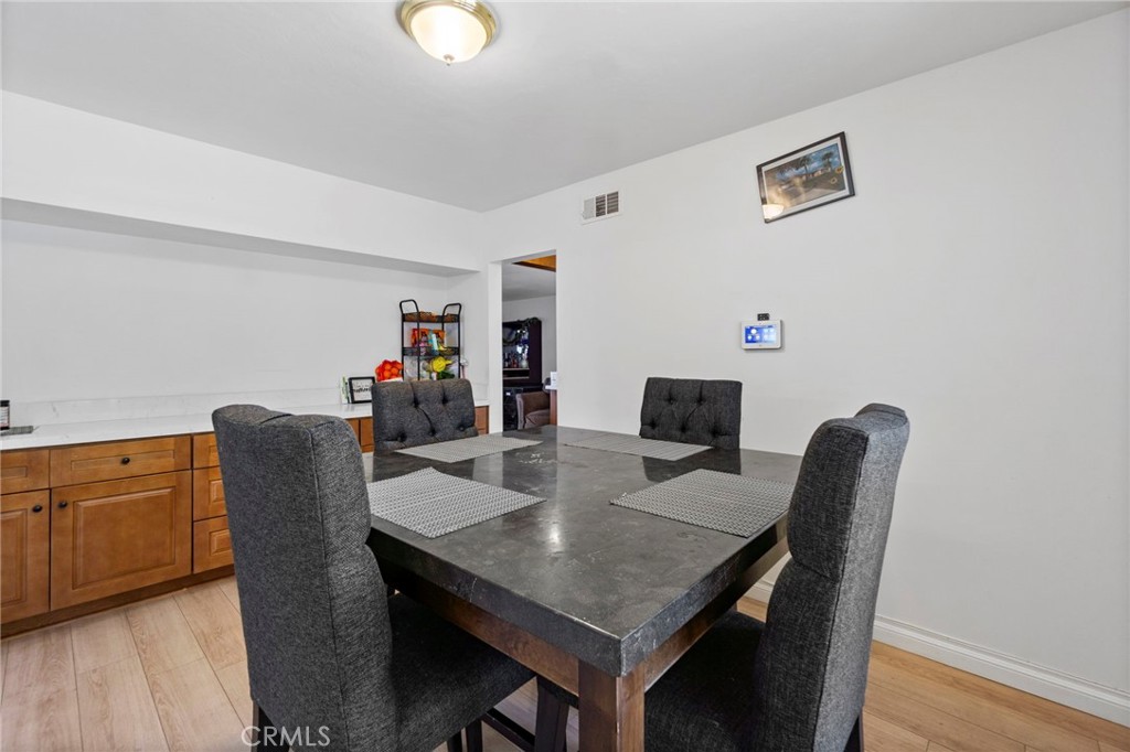 20409 Harvard Way Riverside, CA 92507 - Photo 13 of 52