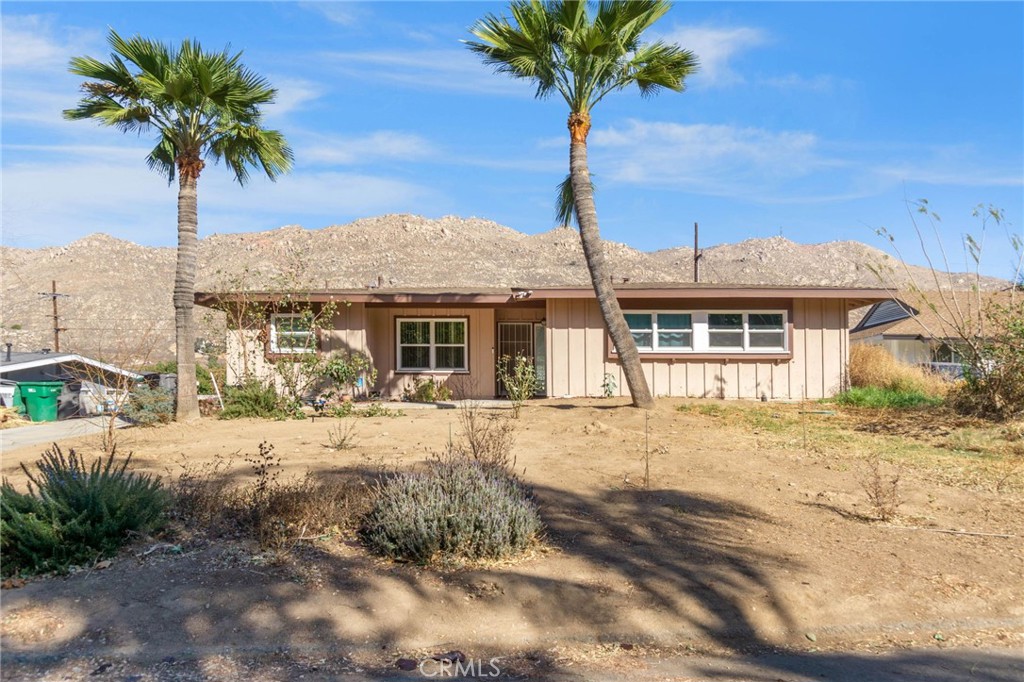 20409 Harvard Way Riverside, CA 92507 - Photo 2 of 52