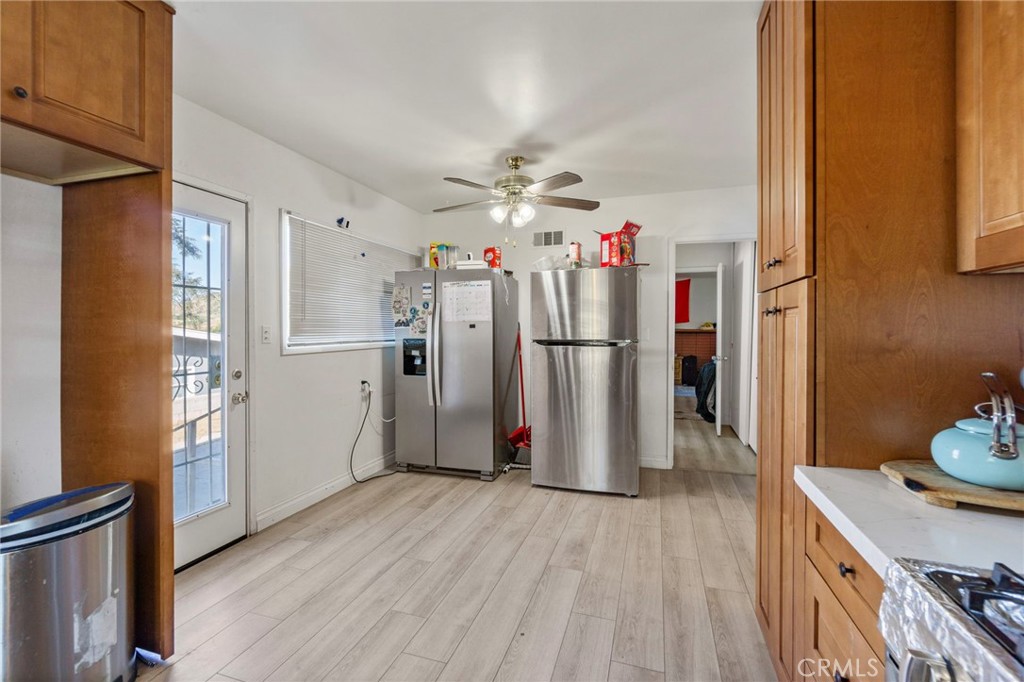 20409 Harvard Way Riverside, CA 92507 - Photo 9 of 52