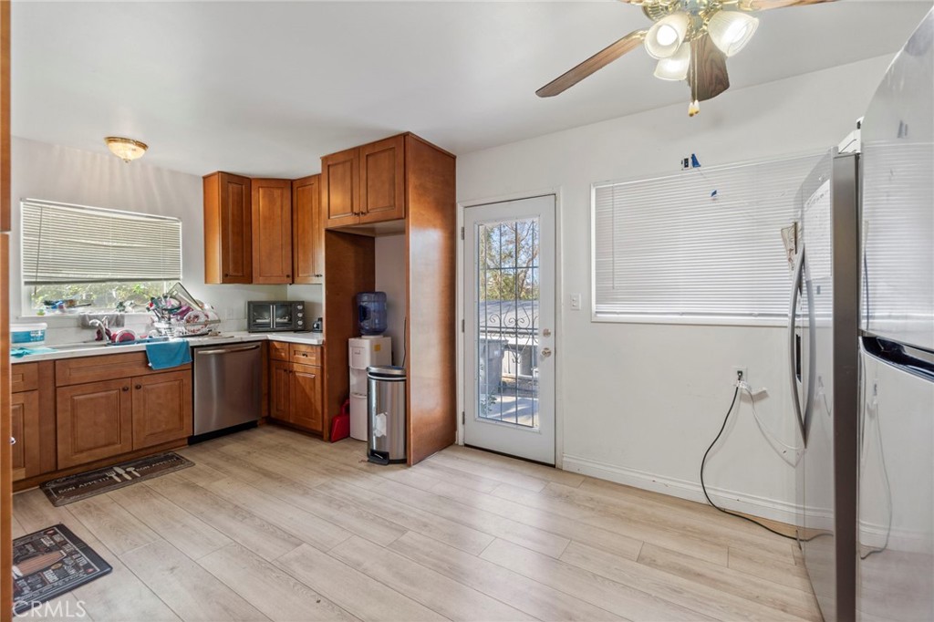 20409 Harvard Way Riverside, CA 92507 - Photo 10 of 52