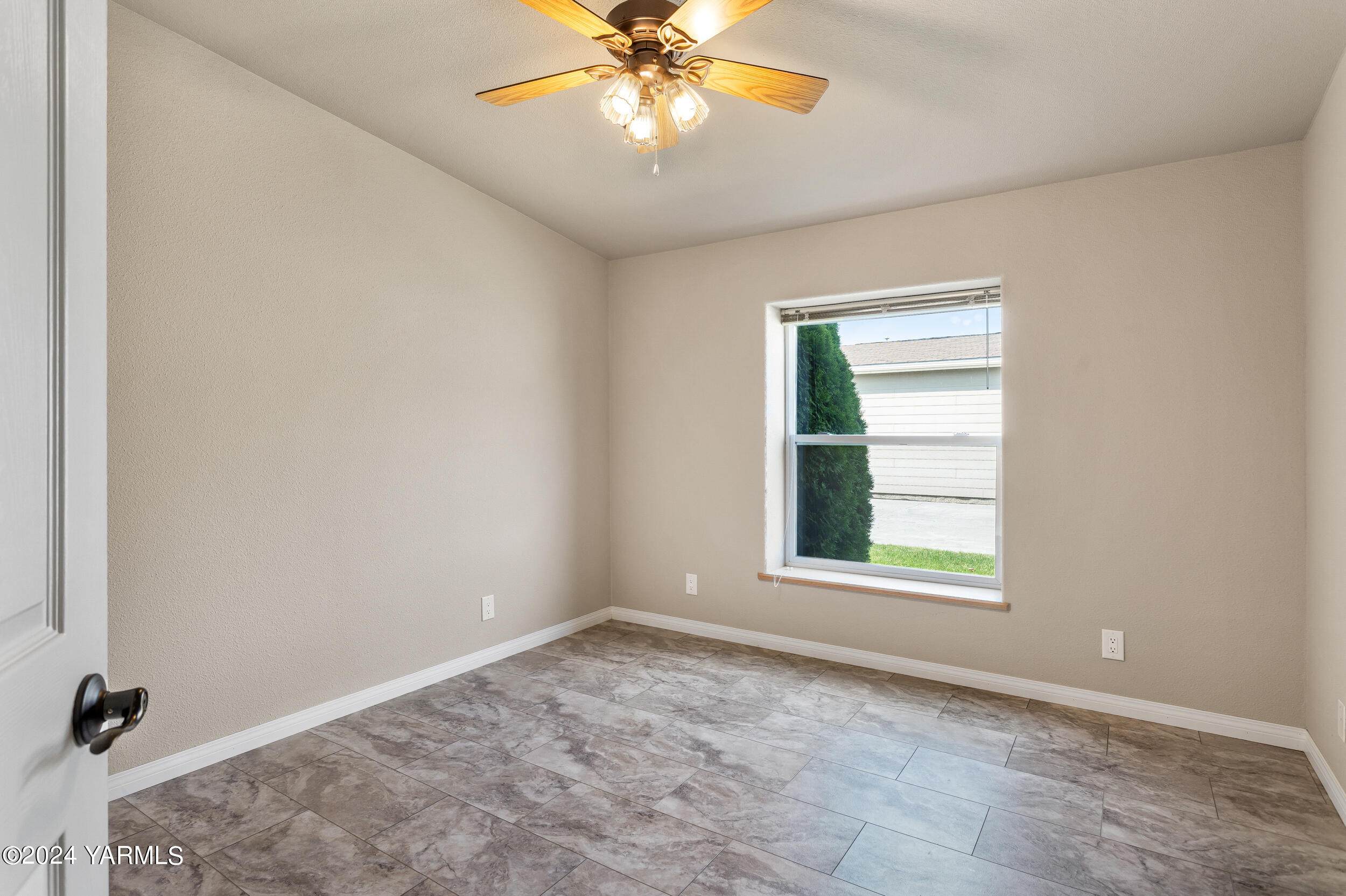 7001 Cottage Way Yakima, WA 98908 - Photo 28 of 40 7001CottageWay_28-2