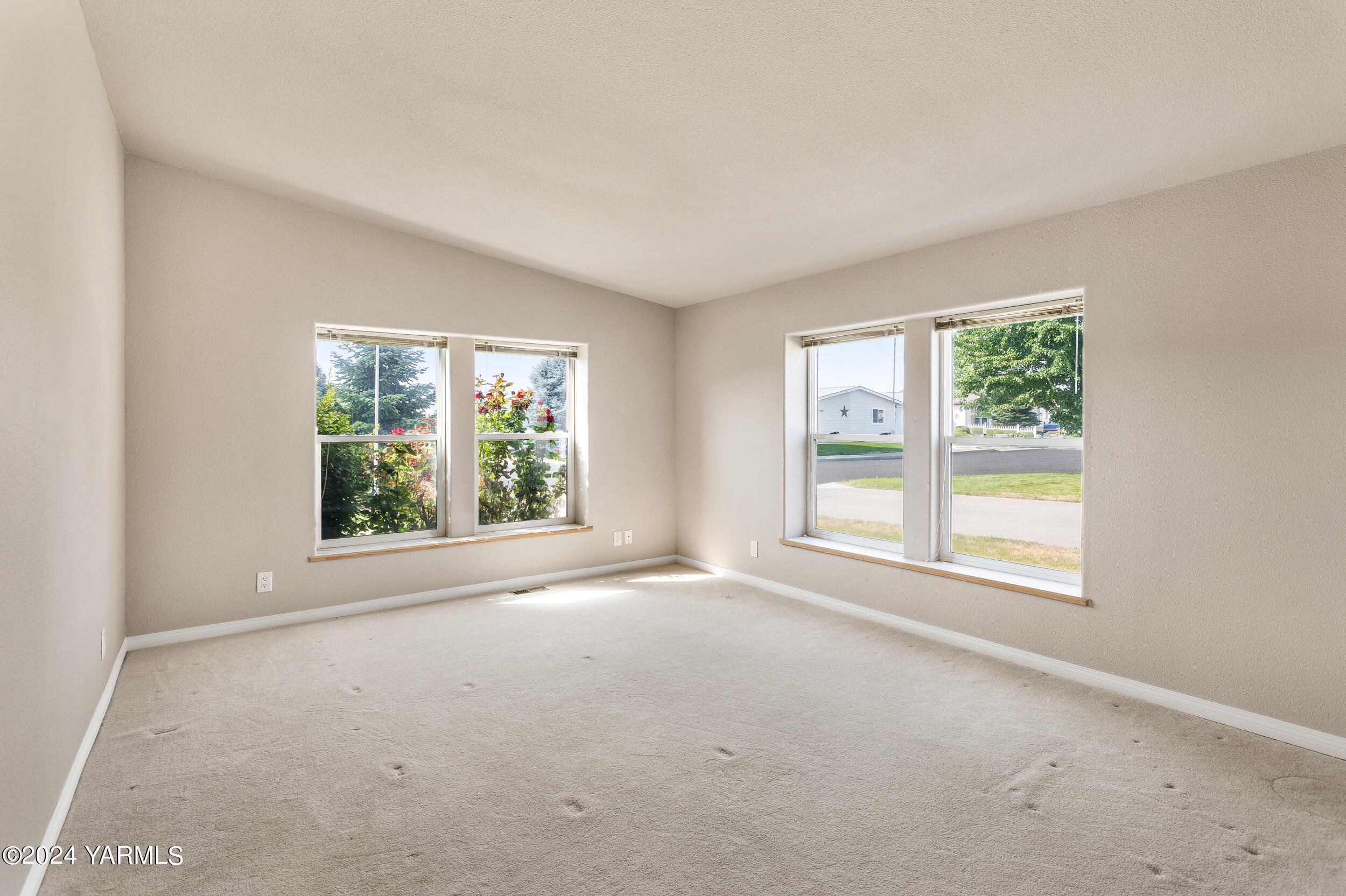 7001 Cottage Way Yakima, WA 98908 - Photo 7 of 40 7001CottageWay_07-2